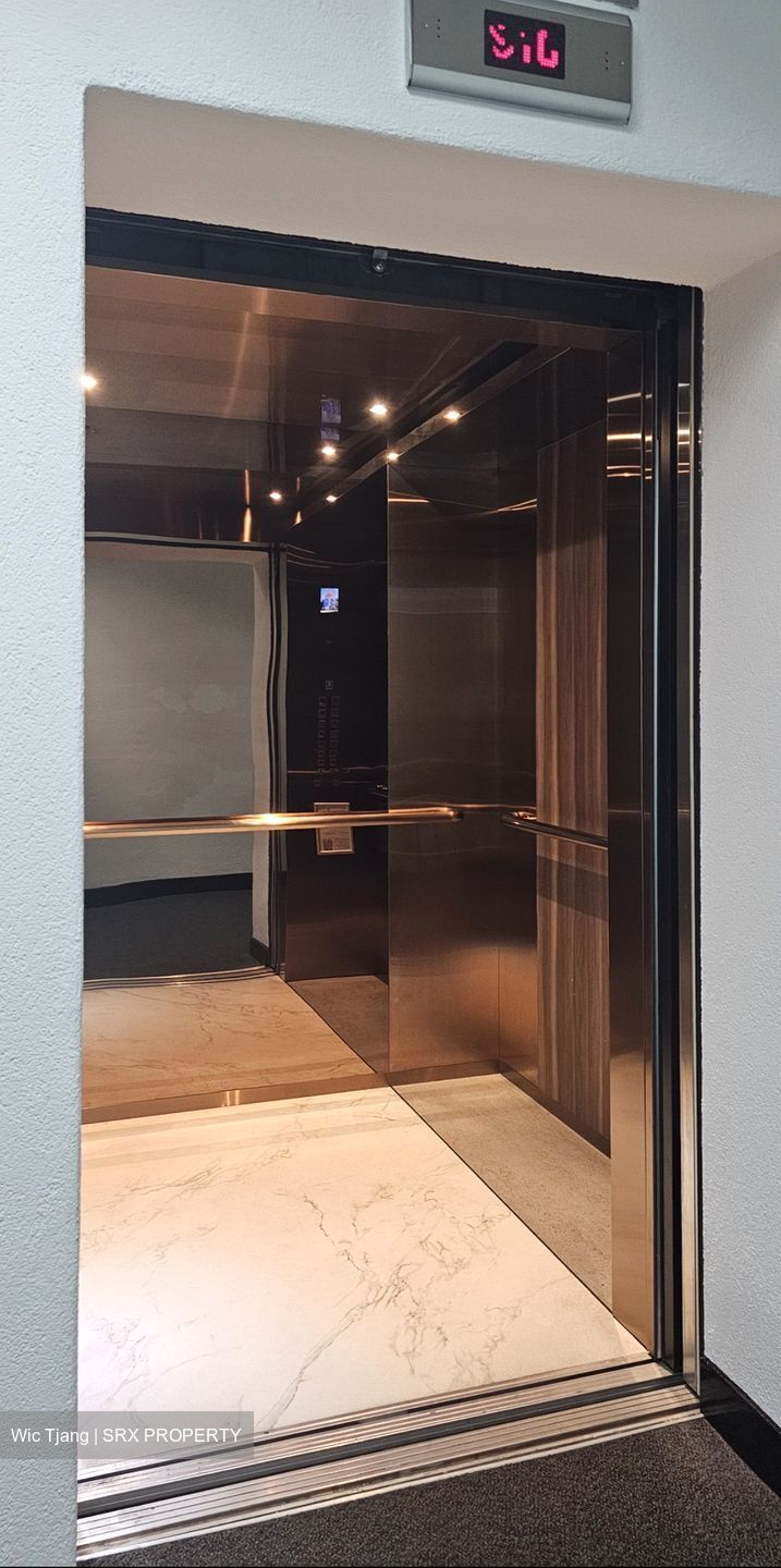 Tong Eng Building (D1), Office #555177861